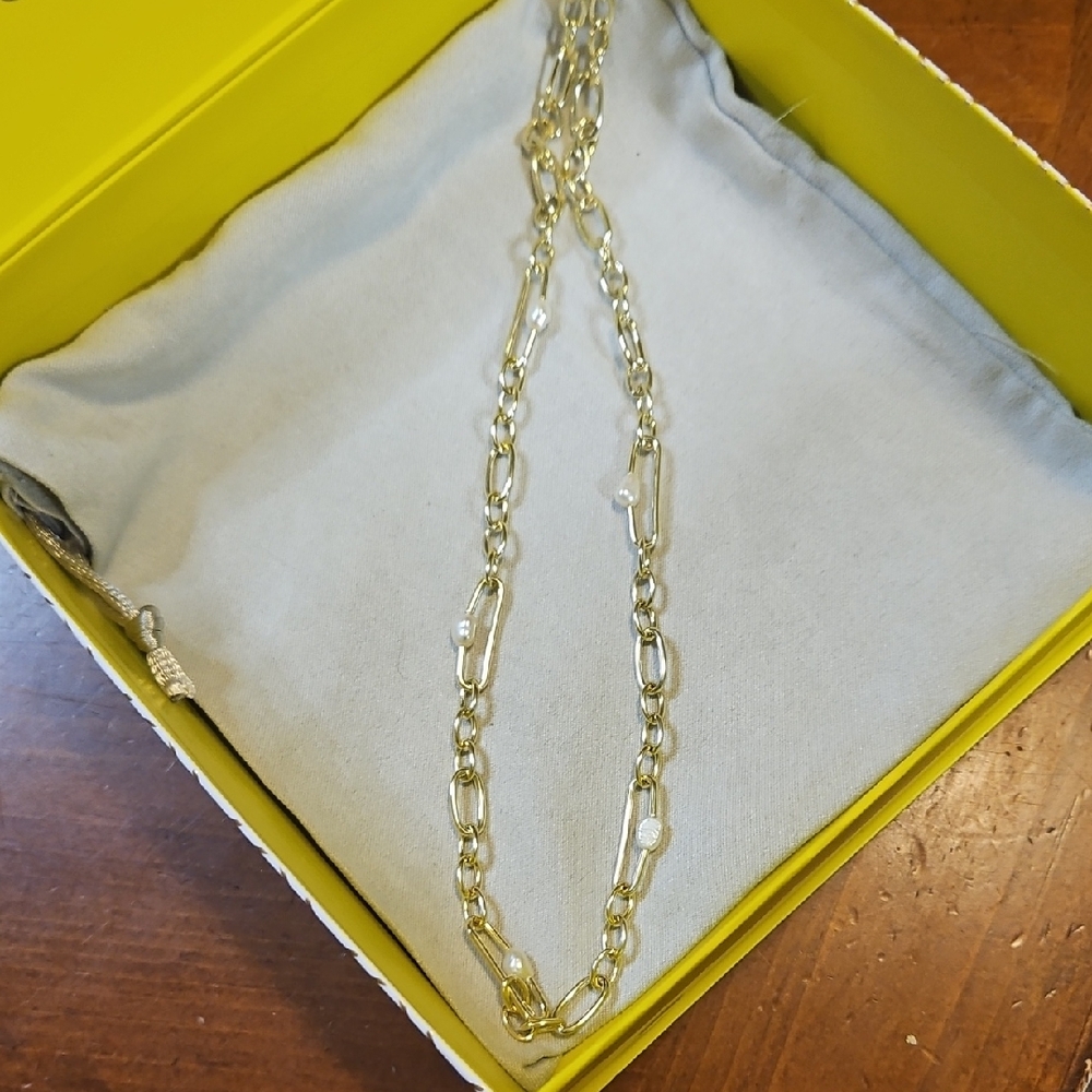New Kendra Scott Lindsay Gold and White Pearl Chain Necklace